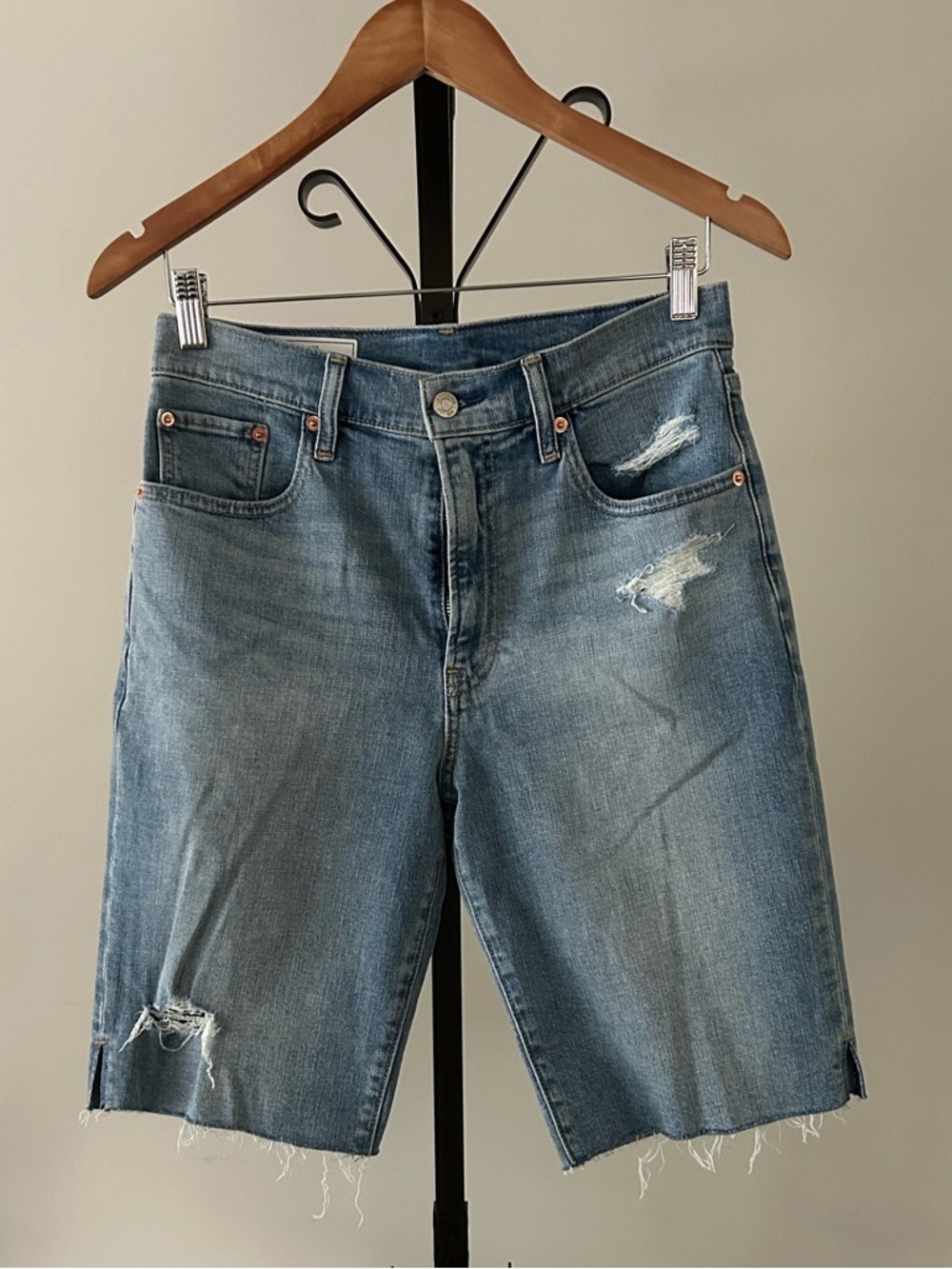 GAP Distressed Mid Wash Denim Bermuda Shorts High Rise, Size 27.
